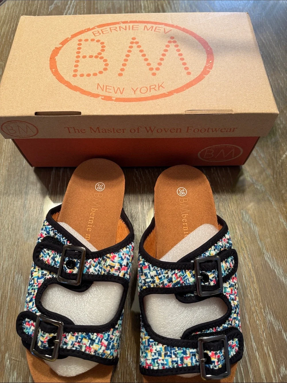 Bernie Mev. Sunset Pixel Boho Comfy summer Slide Sandals -NIB - Picture 5 of 7
